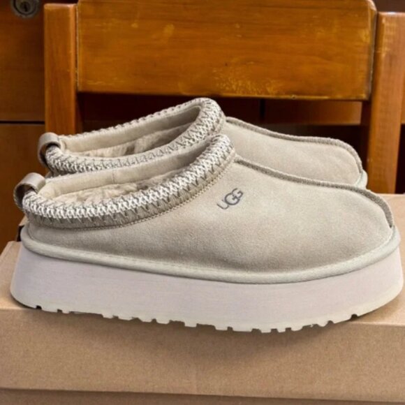 UGG Tazz Mustard Seed Suede Platform Clog - Picture 2 of 4